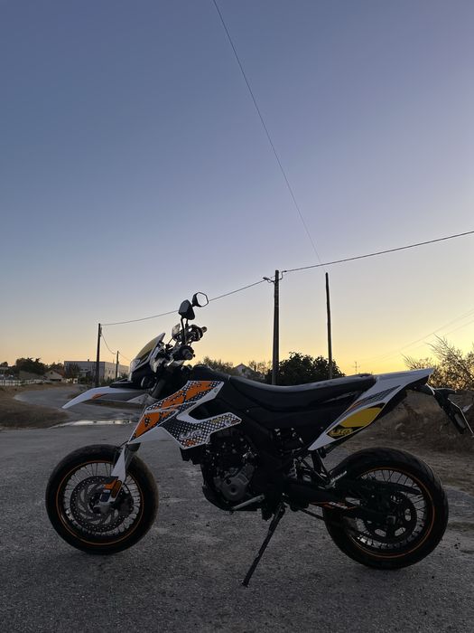 UM DSR 125 supermoto