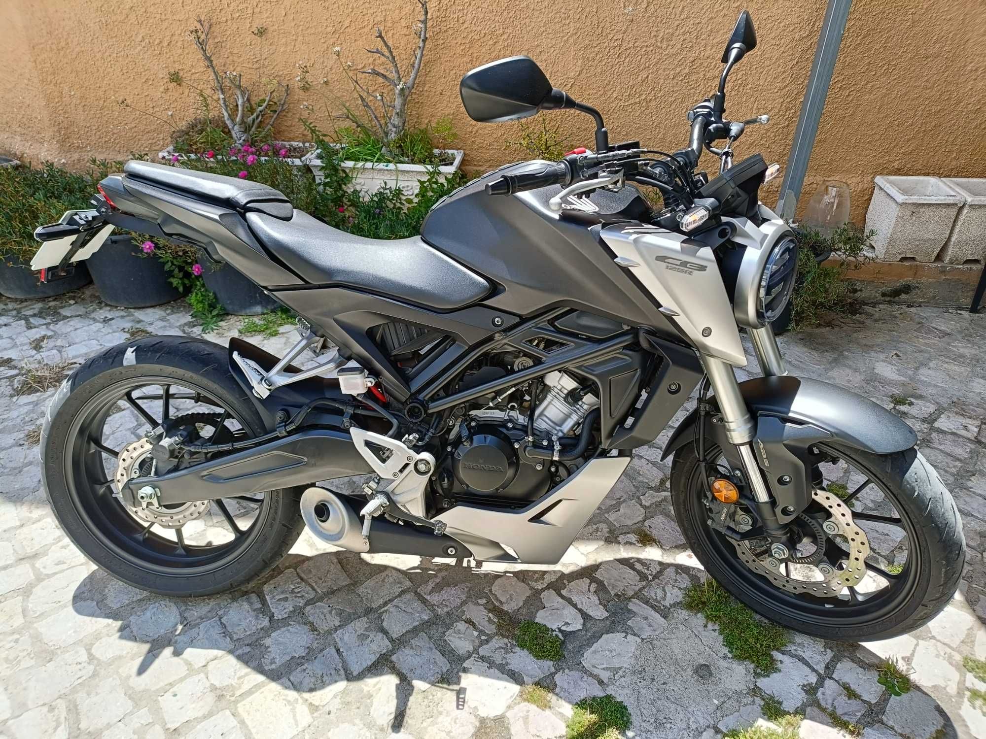 Honda CB125R 2020
