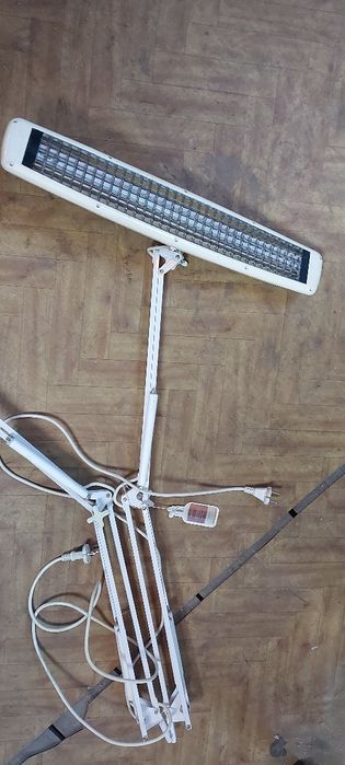 Sprzedam dwie lampy sprawne do salonu kosmetycznego