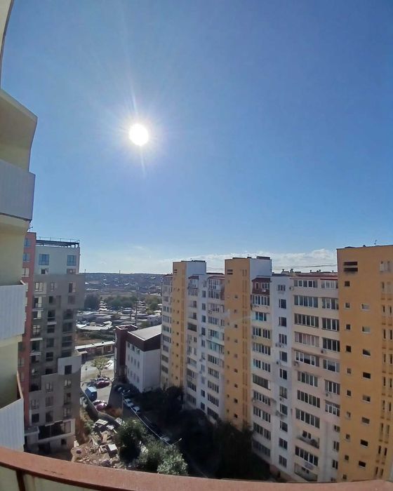 Продам двухкомнатную квартиру на Сахарова 38500