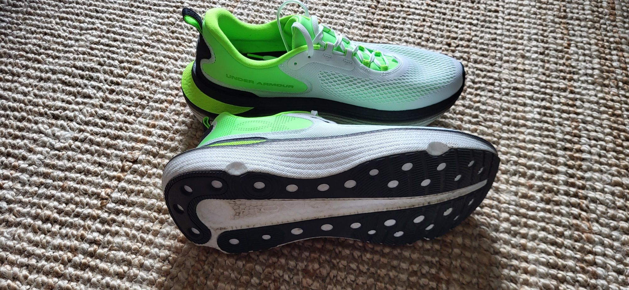 Under Armour Infinite Elite 2 buty do biegania rozmiar 47,5