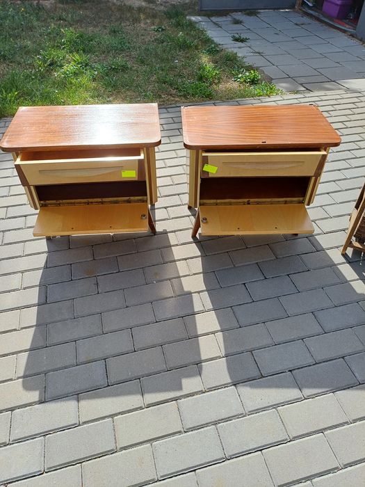 Komplet szafek nocnych