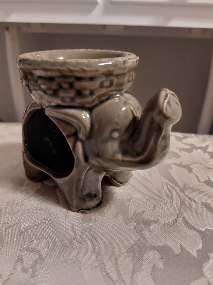 Kominek ceramiczny do olejków eterycznych