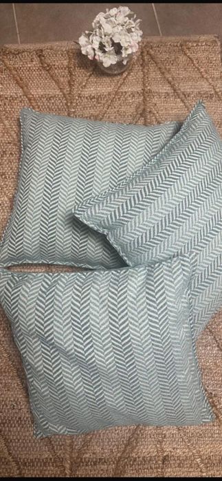 3 Almofadas decorativas