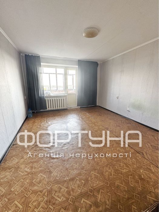 Двокімнатна 52м2, ЦЕГЛА, два балкони!