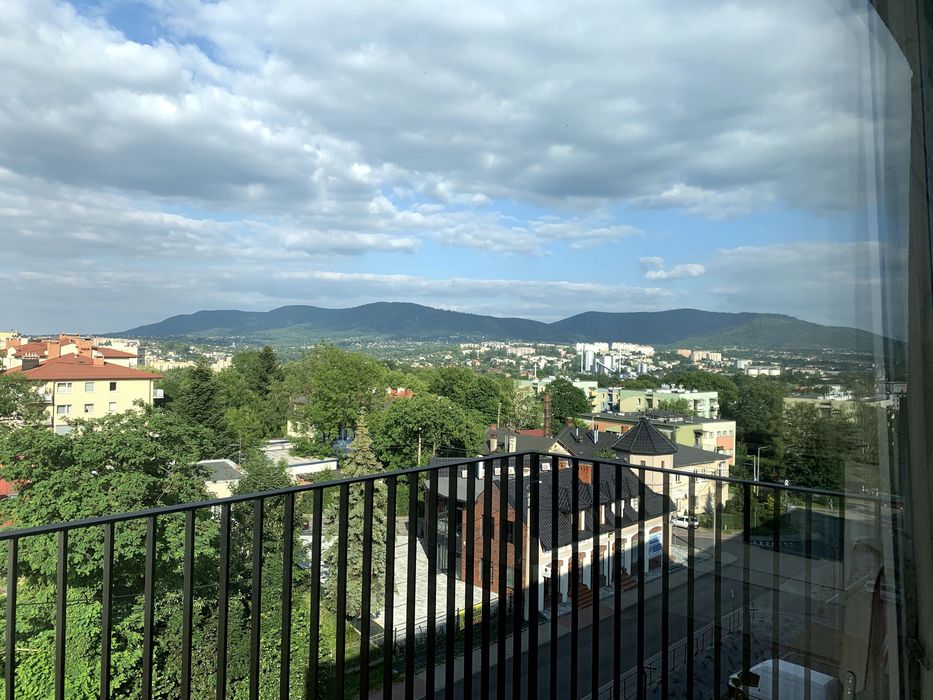 Nowy Urządzony Apartament w Centrum  Bielska z miejscem garażowym.