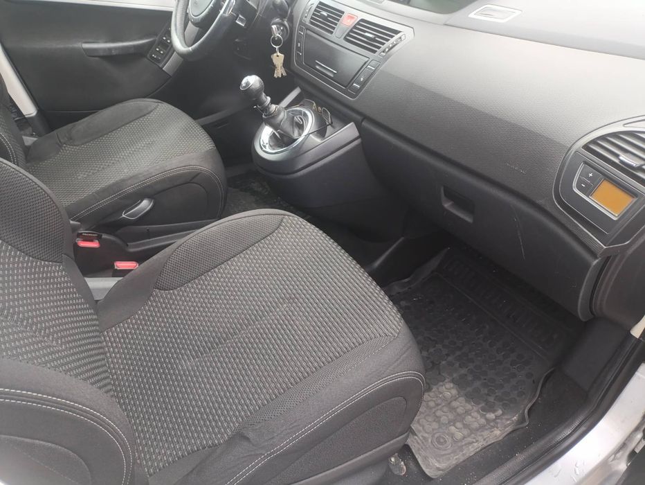 Продам Citroen C4 Picasso