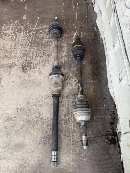 Citroen Jumper 2 2.2 74Kw. 4HV Półosie