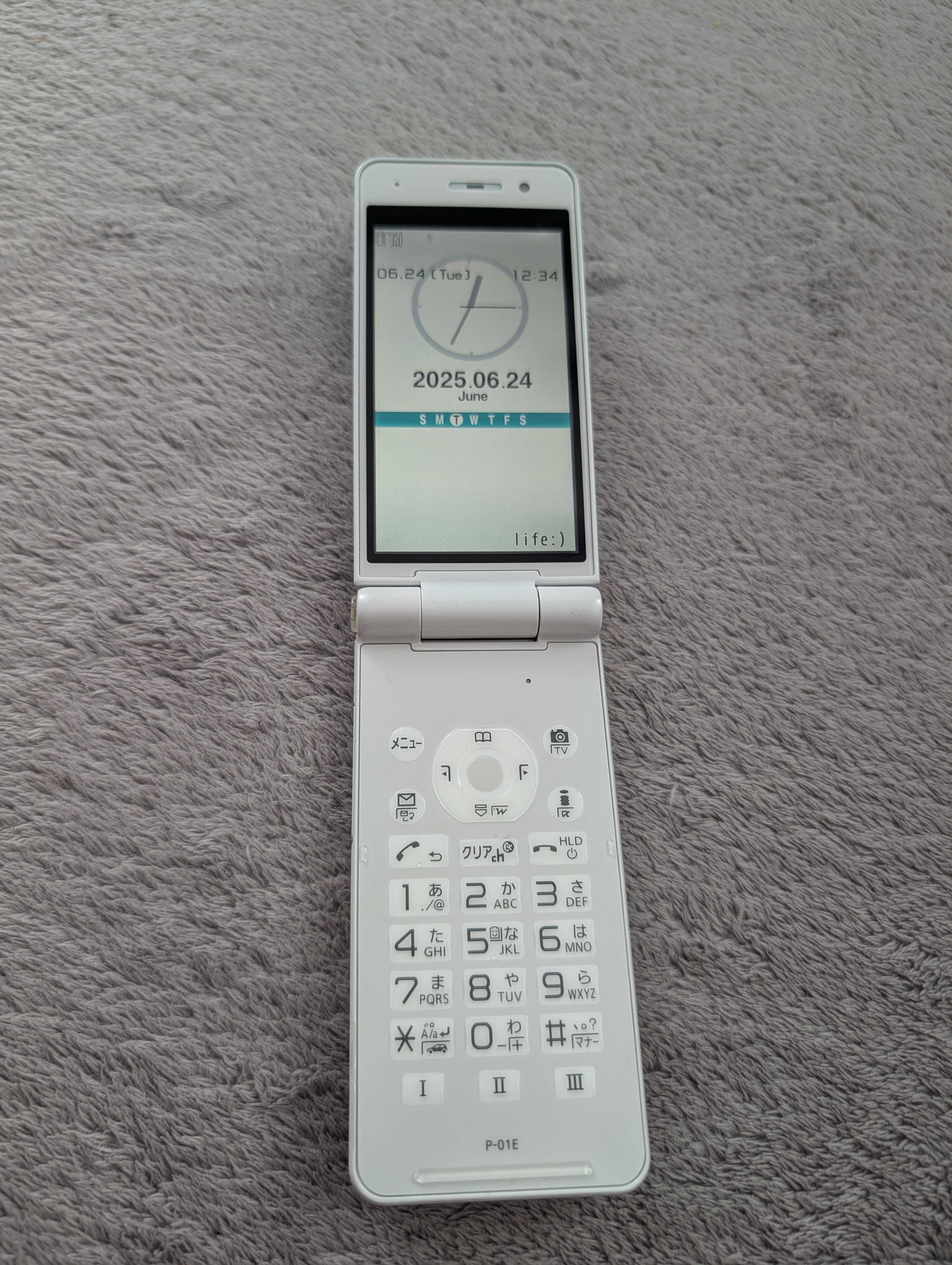 Японский мобильный Panasonic P-01E DOCOMO Flip телефон раскладушка