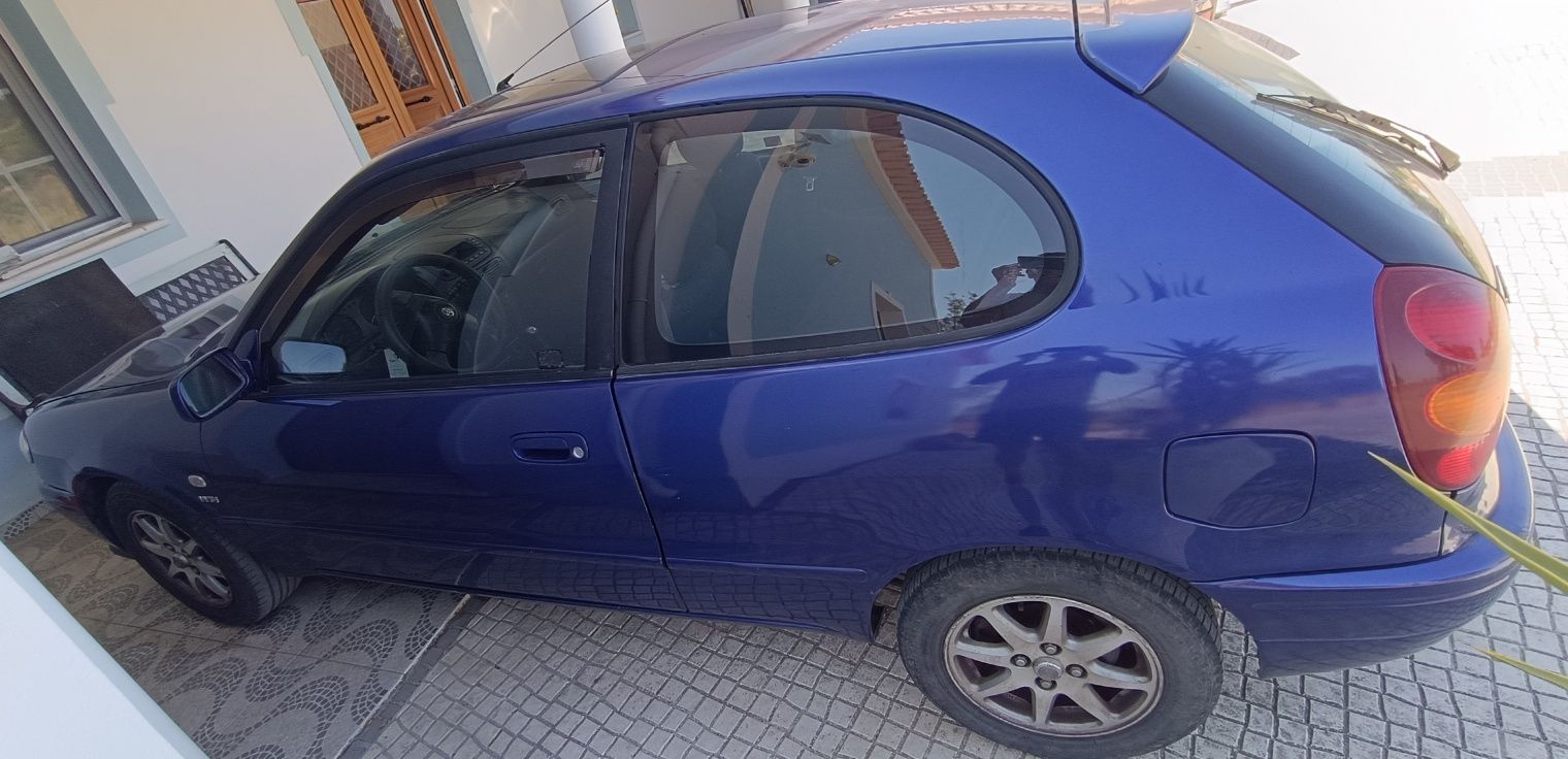 Toyota Corolla G6 1.4 ano 2000