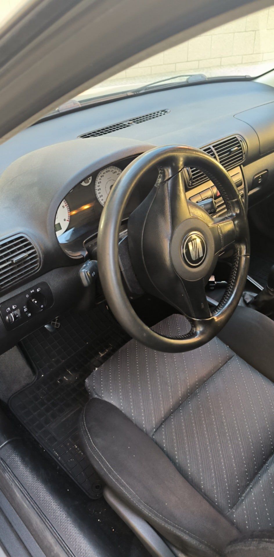SEAT Leon M1 130 CV livrete