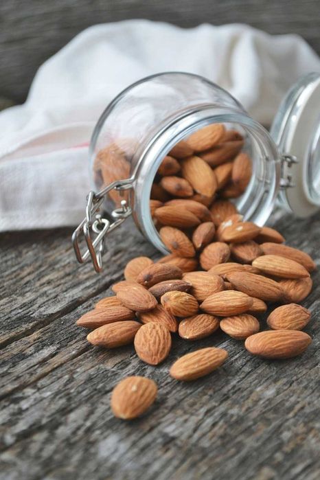 Wosk zapachowy do kominków AROMMA Marcepan i Migdał 2 sztabki x 45 G.