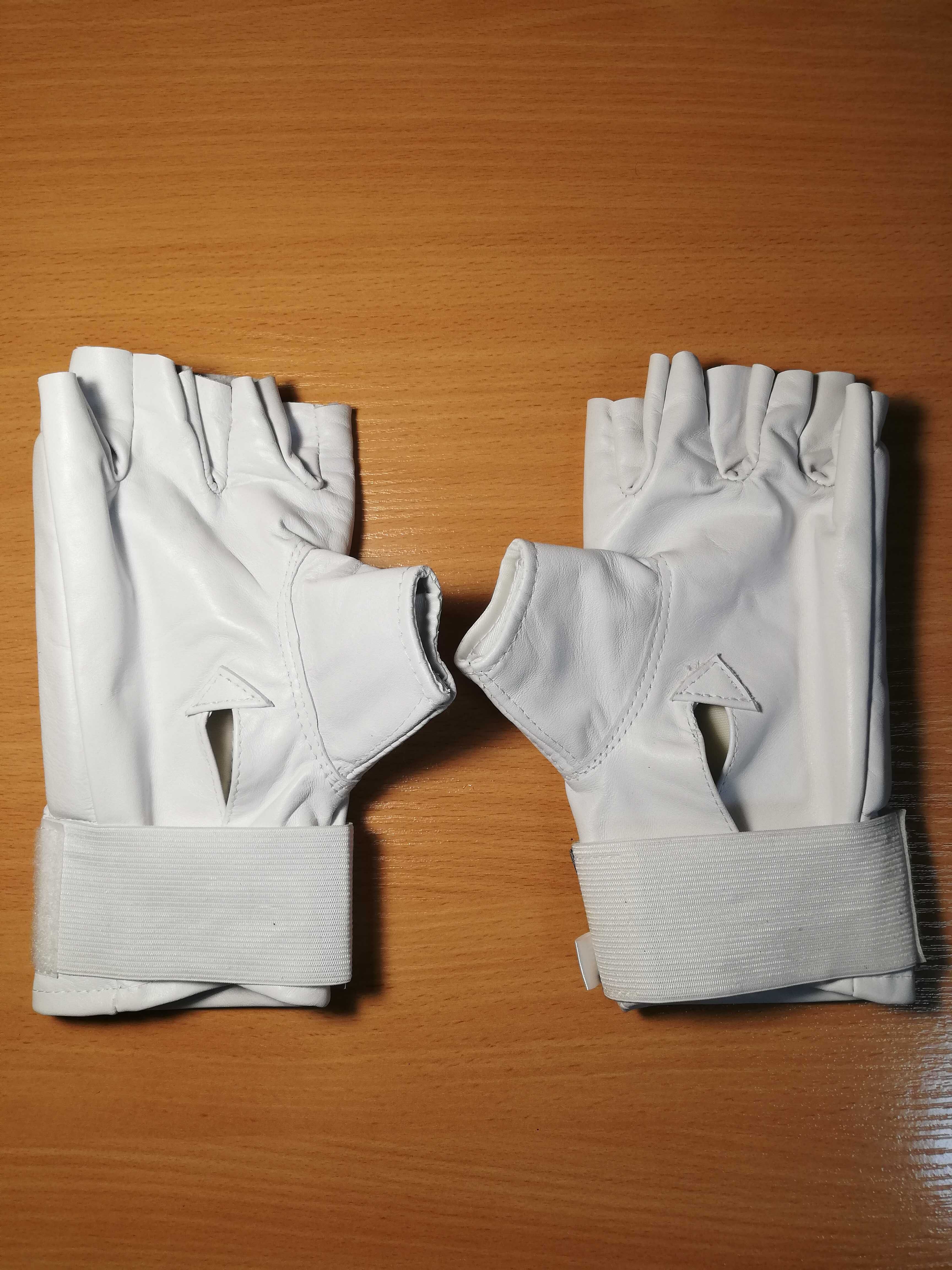 Rękawice piąstkówki karate L nowe