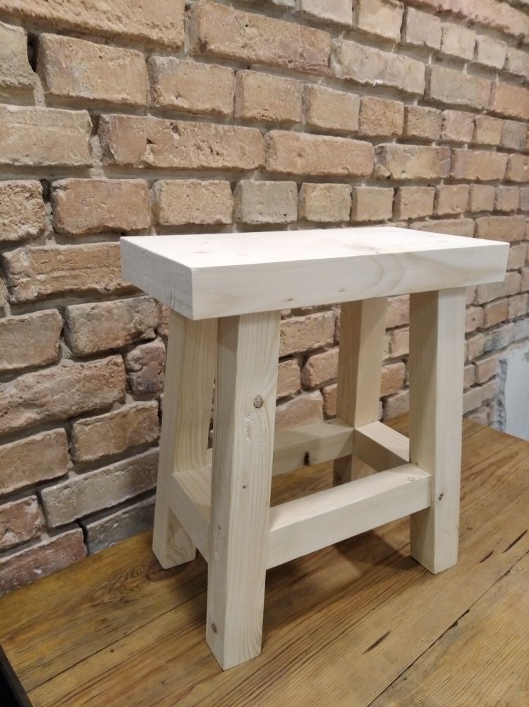 Taboret drewniany stołek do łazienki