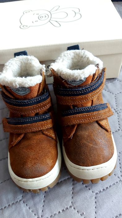 Buty chlopiece zimowe, rozmiar 22