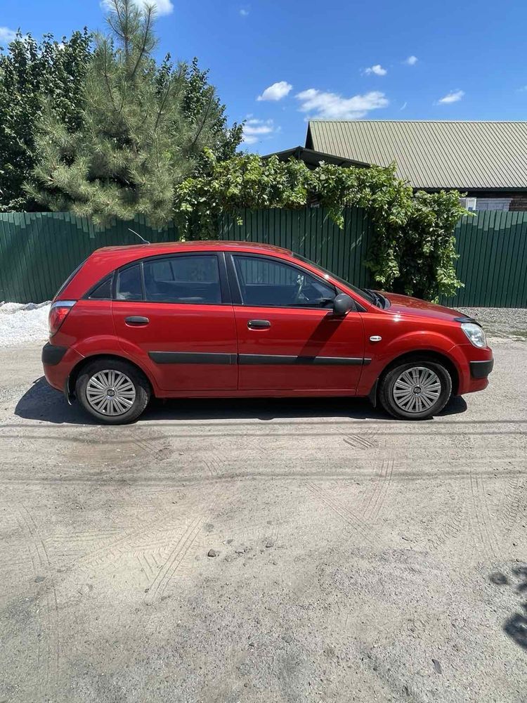 Продам Kia Rio в отличном состоянии
