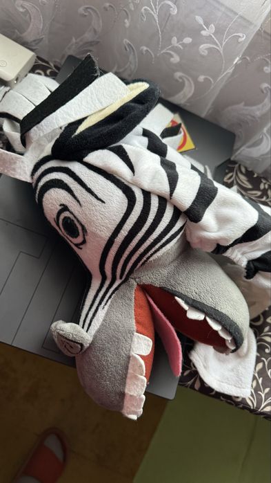 Шапка , маска, зебра