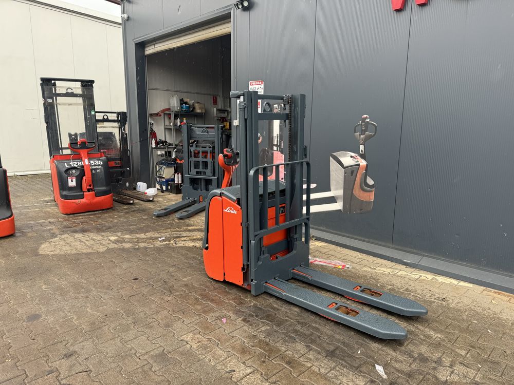Paleciak elektryczny Linde L 14 wózek 1400 kg 240 cm