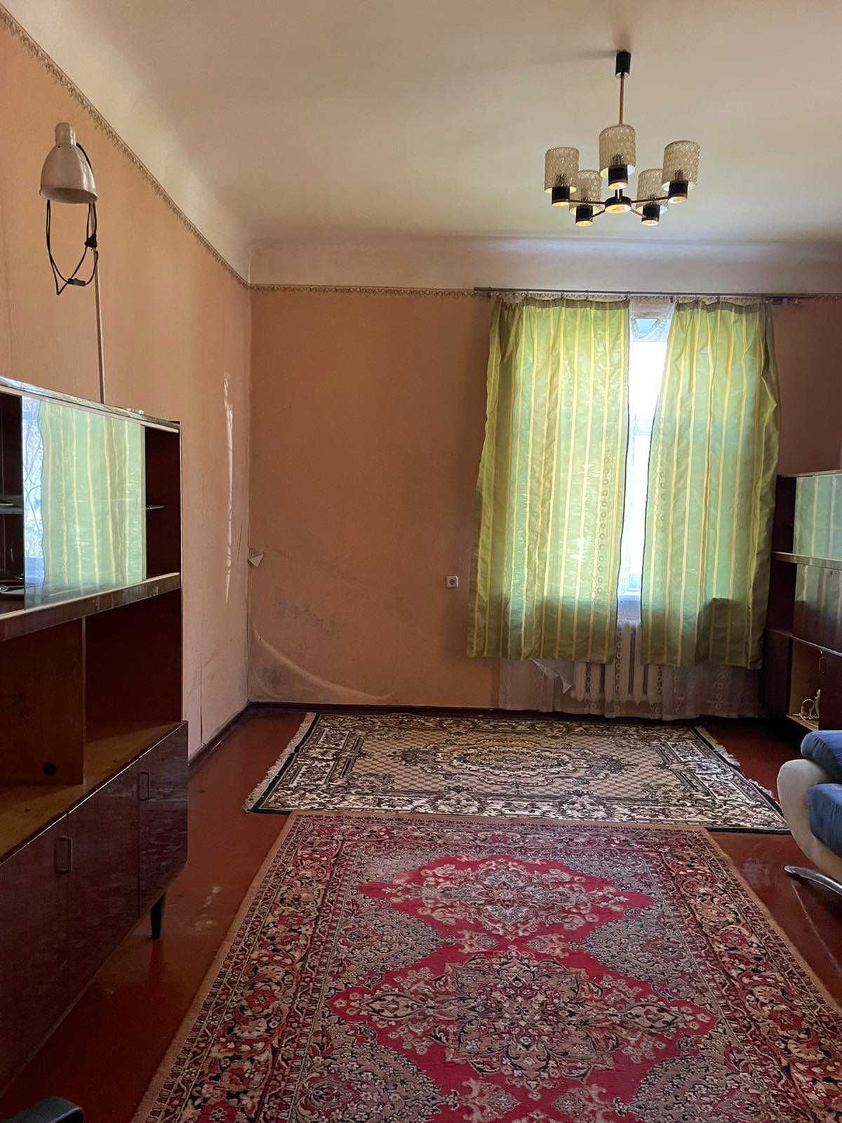 Продам 2 комнатную квартиру в начале пр.Слобожанский