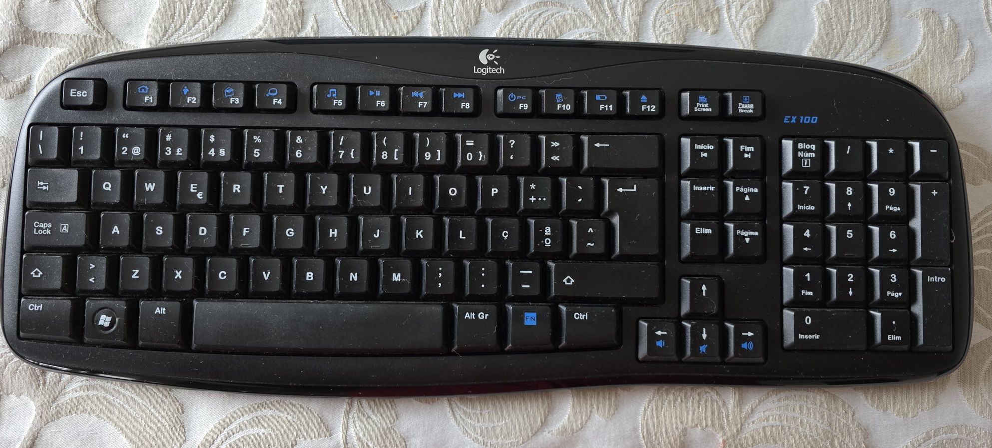 Monitor Gaming LG 24MP60G-B NOVO e teclado