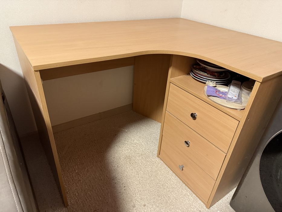 Стіл офісний та компьютерний б/у