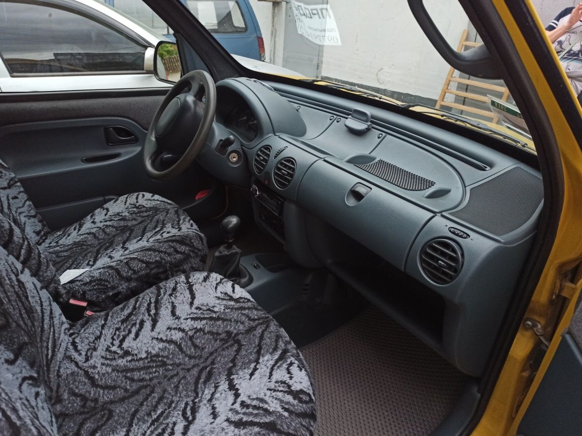 Продам гарне авто Renault Cangoo