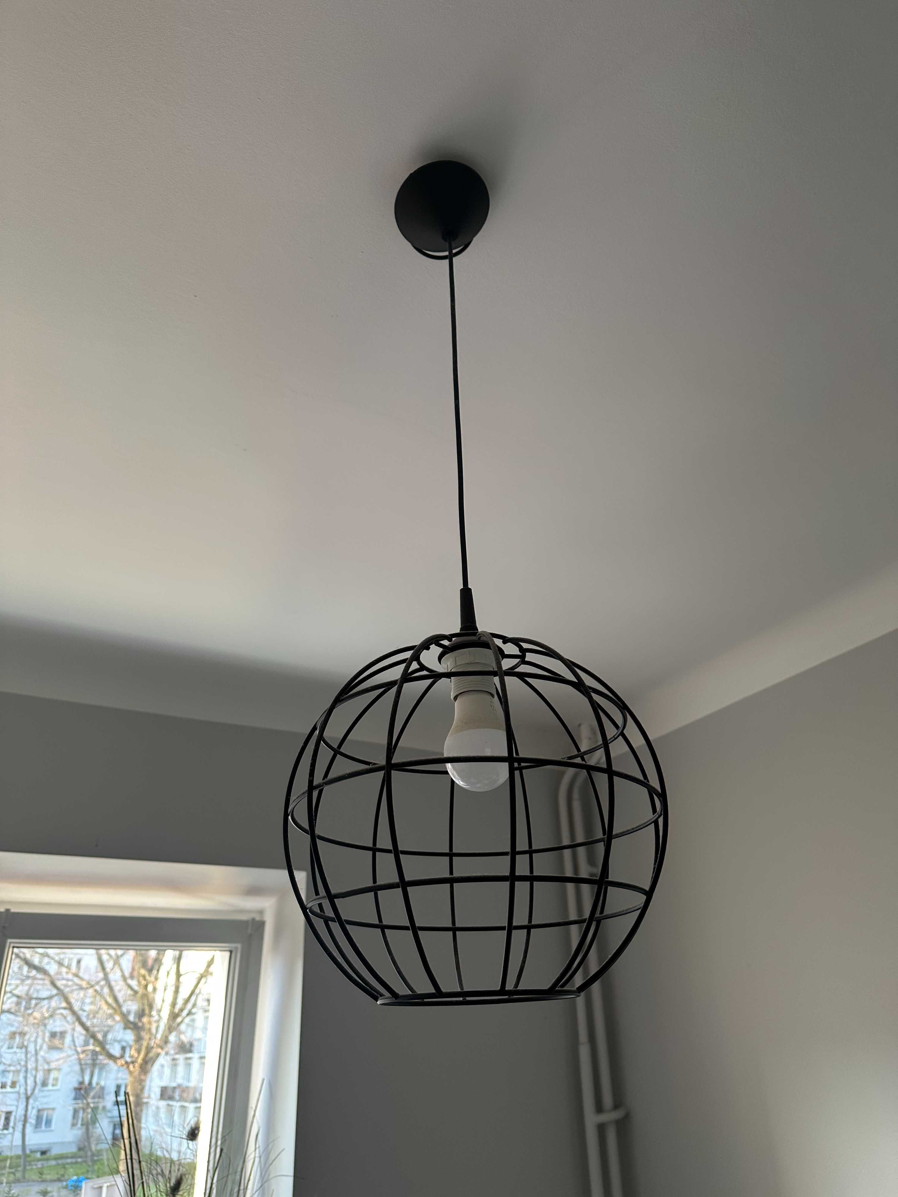 Sprzedam 2 lampy wiszące w super stanie