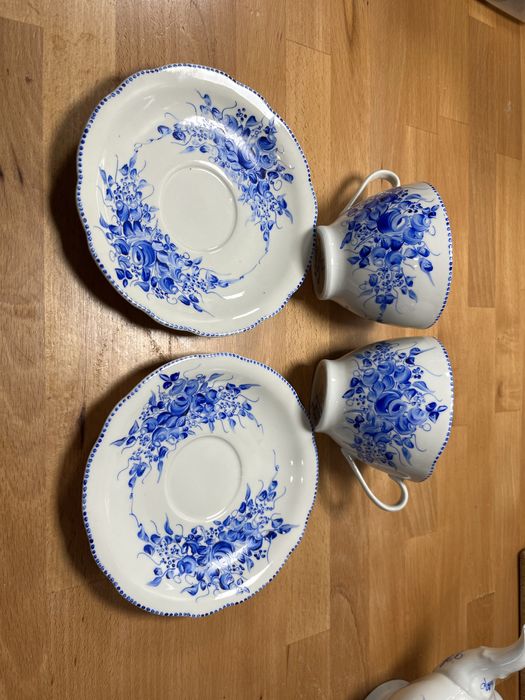 Dwie filiżanki Ćmielów recznie malowane