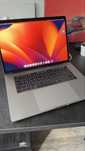 MacBook Pro 15 cali A1707 TouchBar I7 16GB 256GB SSD