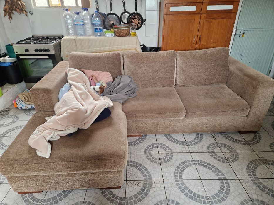 Sofa rigorosamente novo