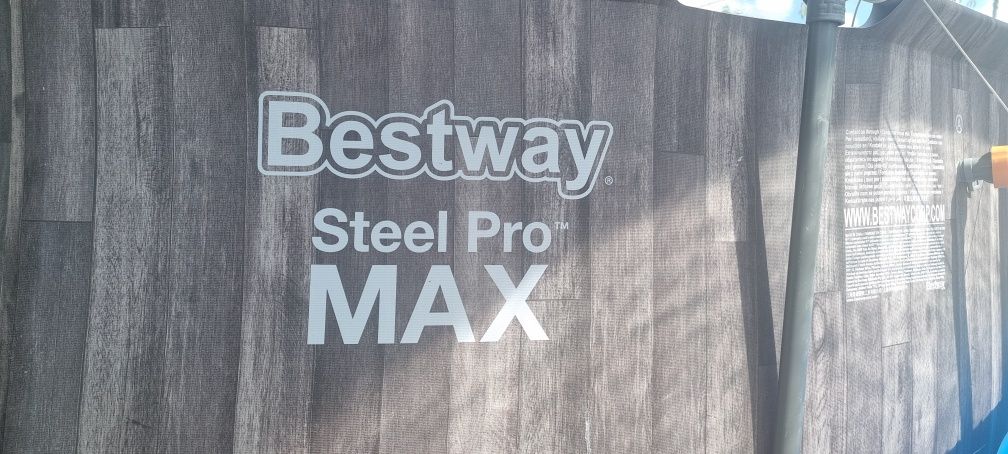 Basen Bestway 3.66m z zadaszeniem
