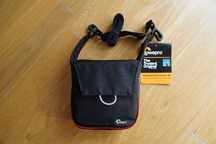 Lowepro Bolsa Compact Courier 80 Preto