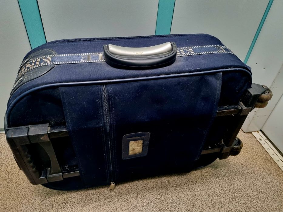 Валіза стан добрий,фірмова ,зручна