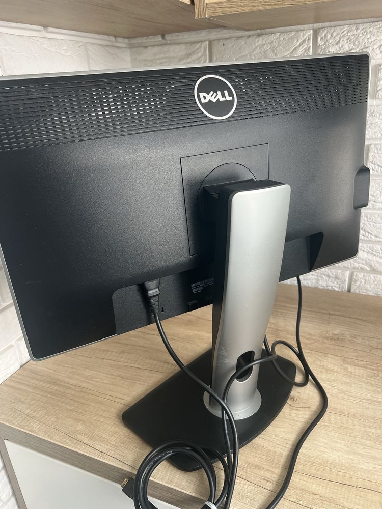 Монитор 23" DELL U2312HM IPS LED (1920x1080)
