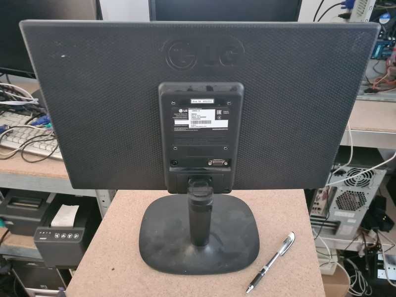 Монітори Asus,  LG,  Philips