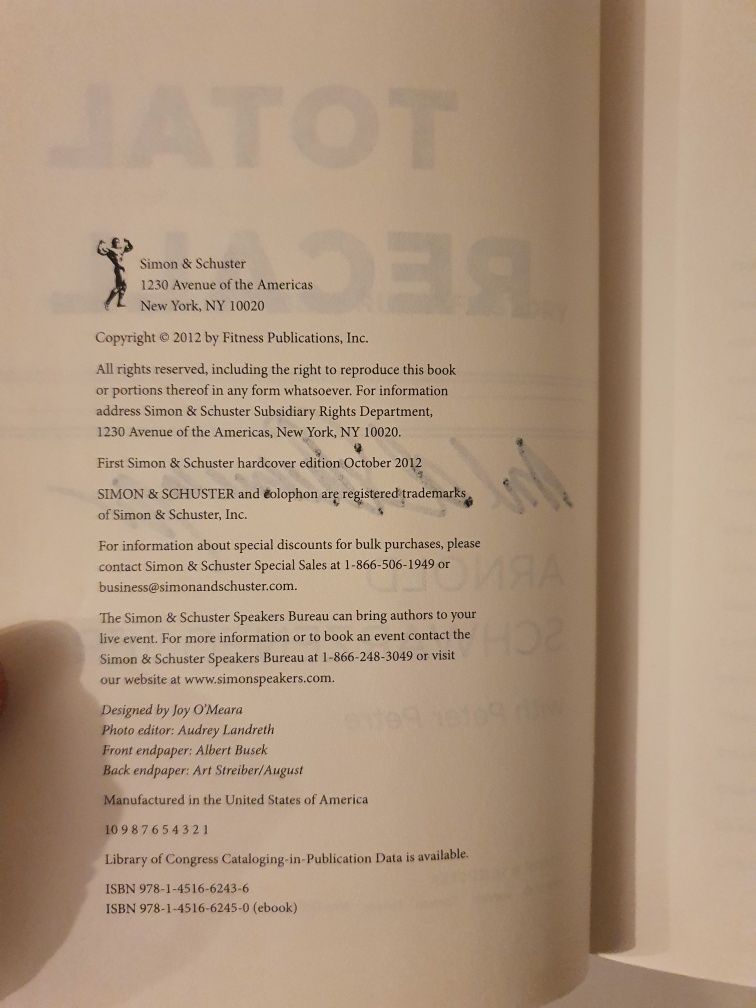 Livro Arnold Schwarzenegger autografado