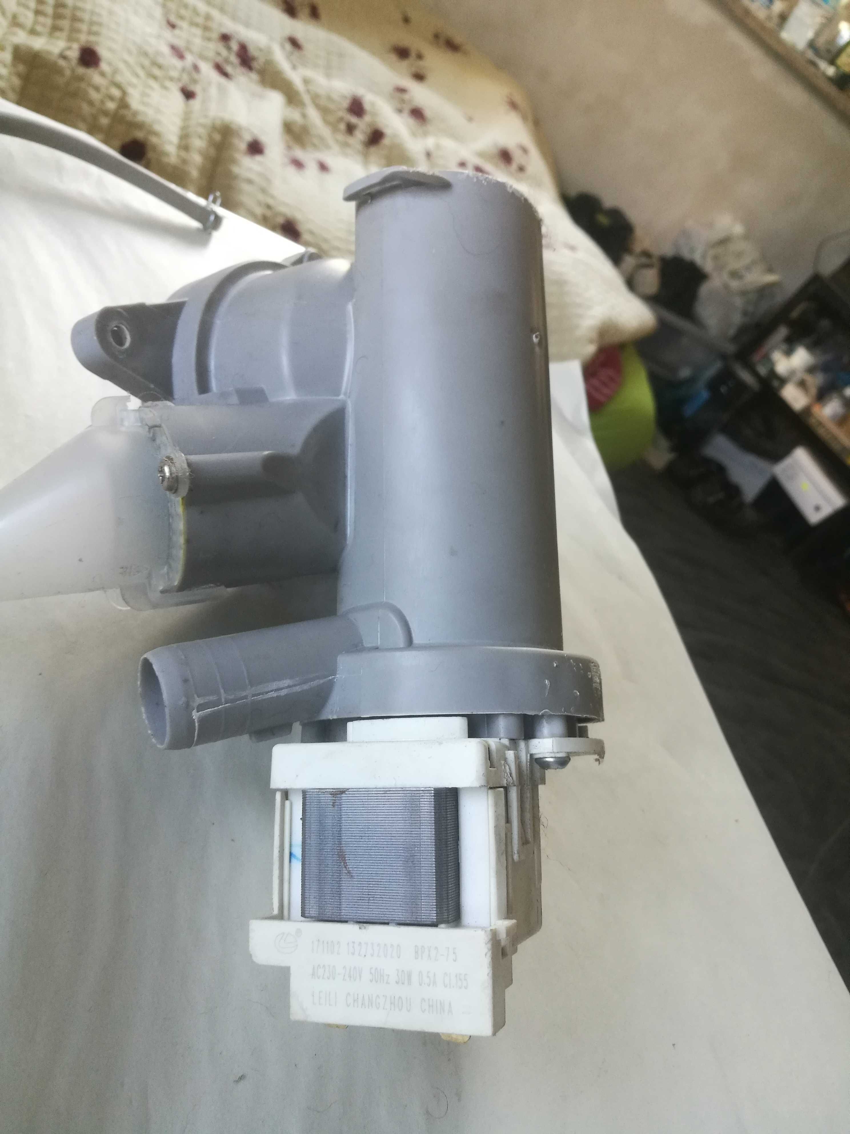 Pralka electrolux FLEXCARE pakowana od góry