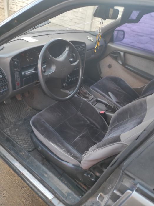 Продам Опель омега а, 2.0 бензин