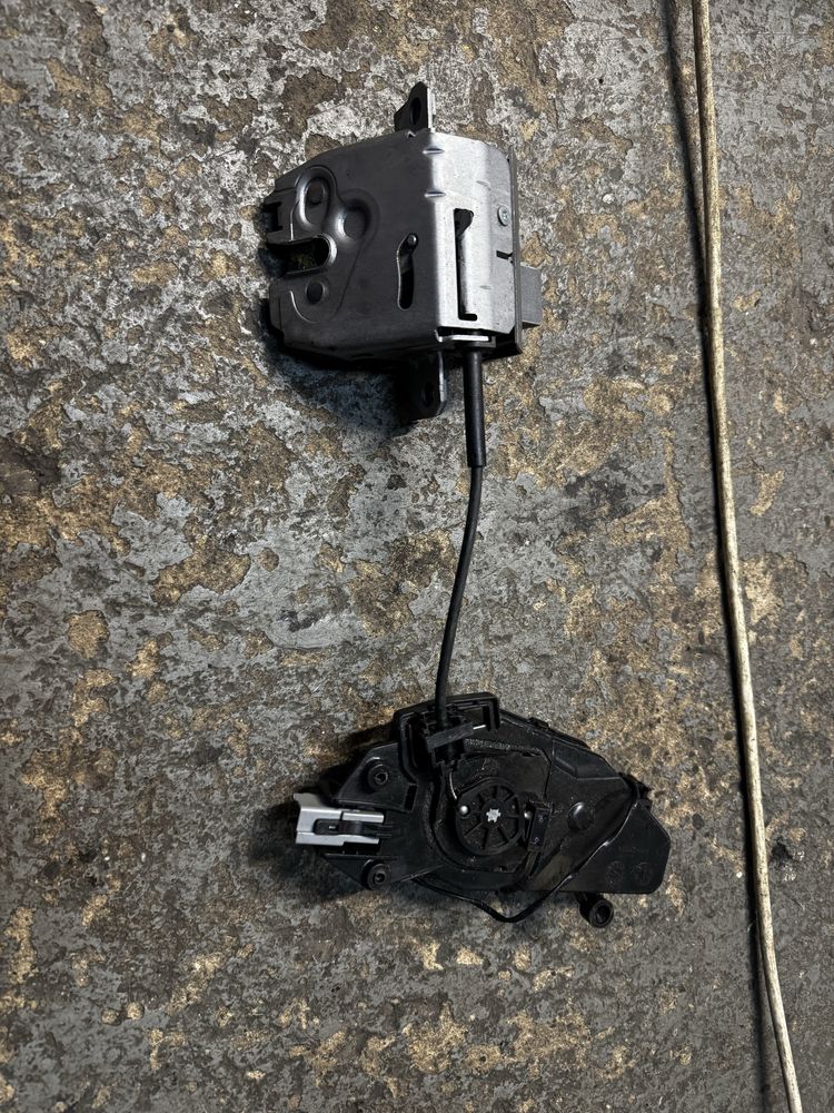 Zamek z dociągiem volvo v70,xc70  31440.491