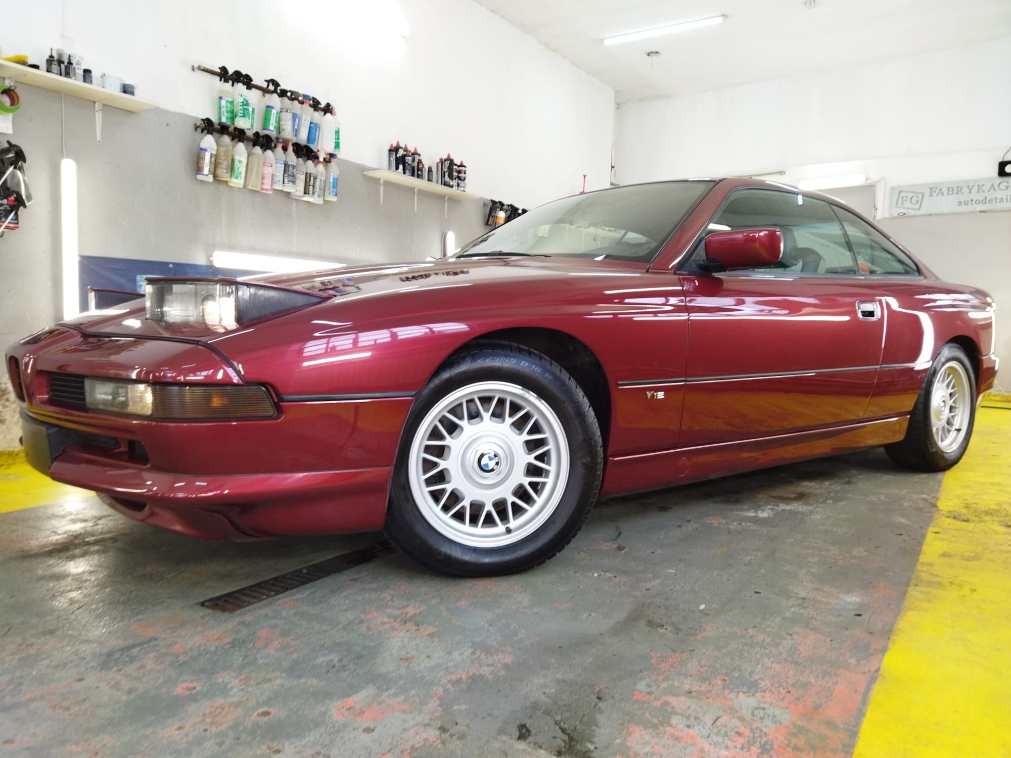 BMW 850i niski przebieg