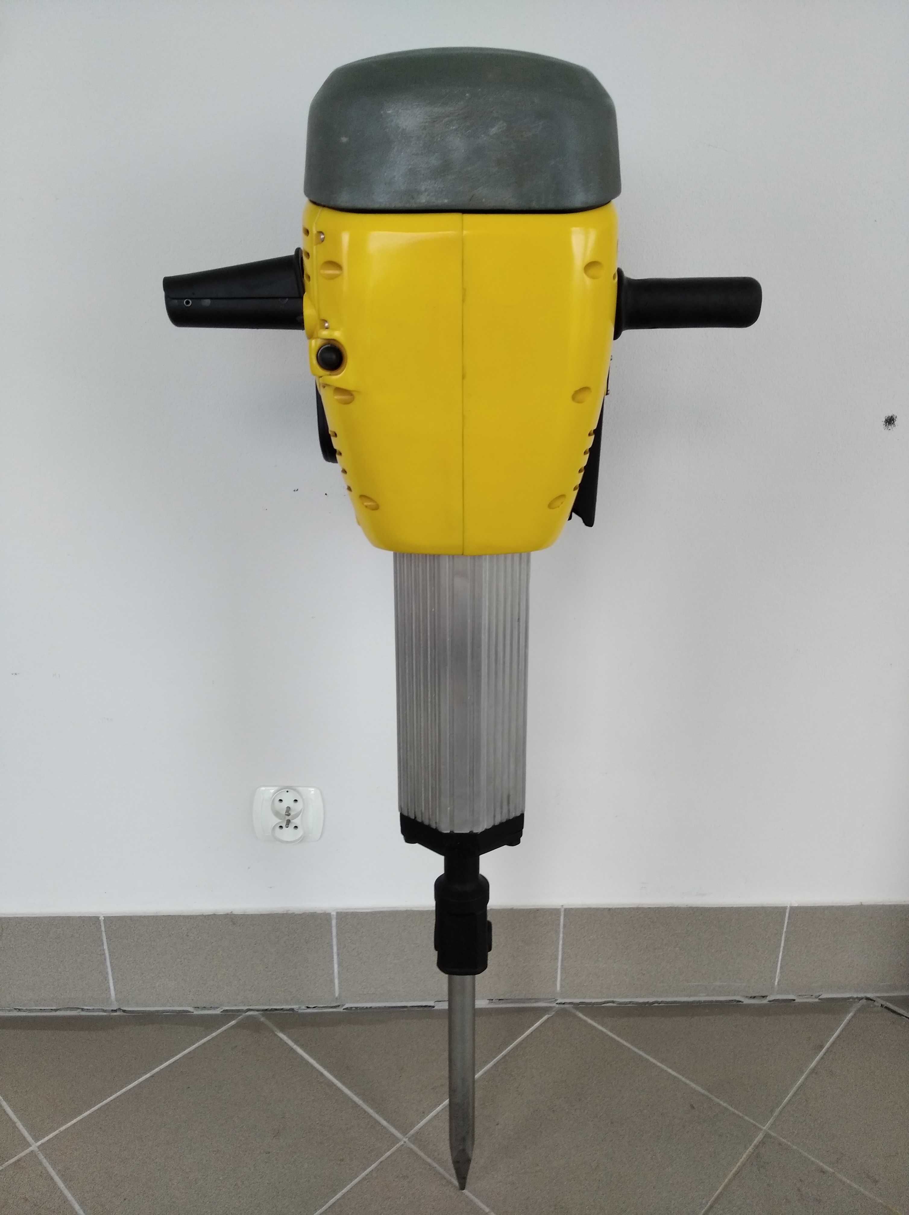 Spalinowy młot wyburzeniowy WACKER NEUSON BH 55 24 65 BOSCH MAKITA FV%