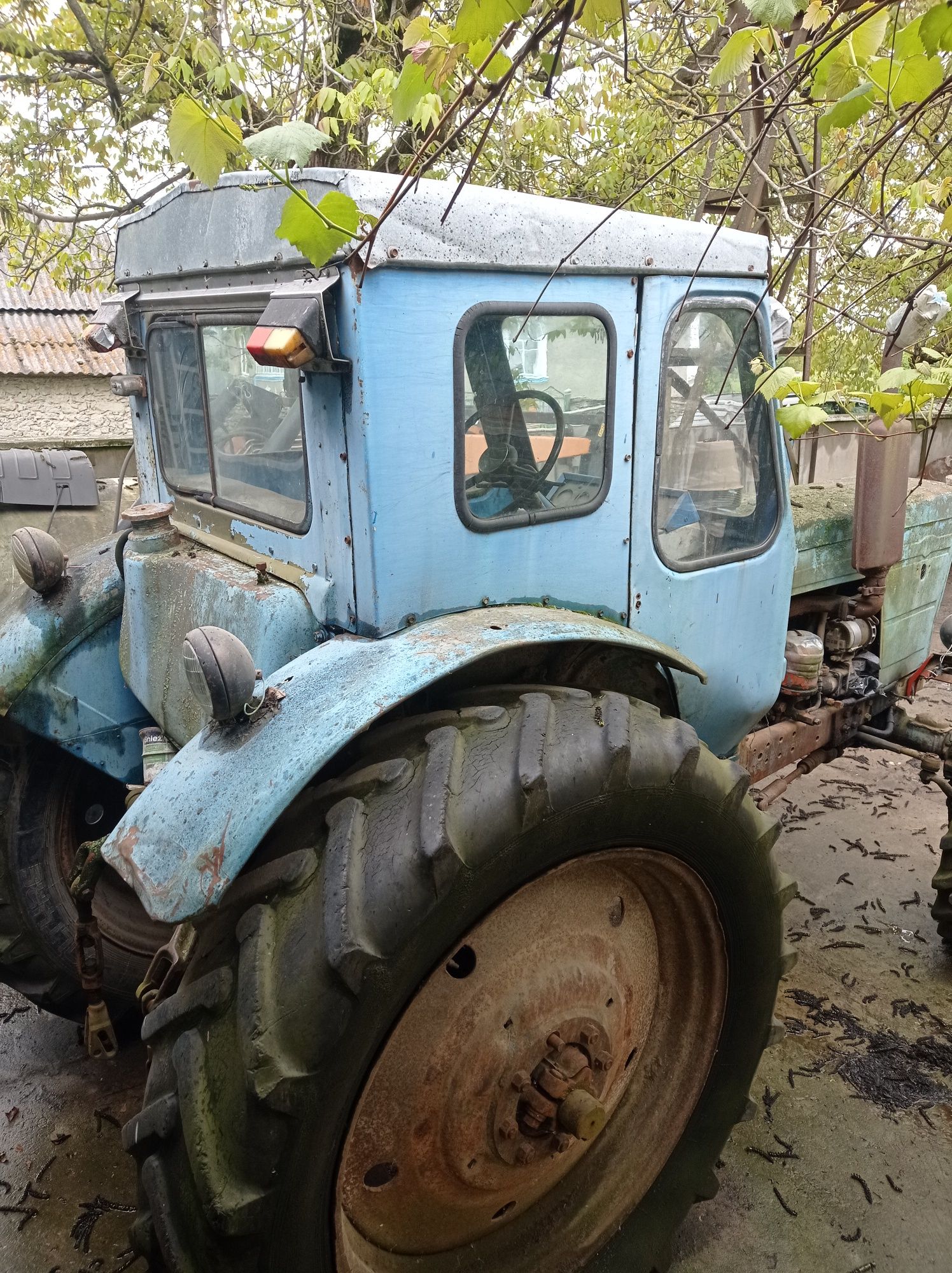 Продам Трактор мтз