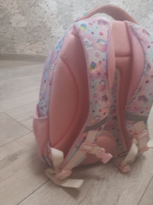 Портфель для дівчинки