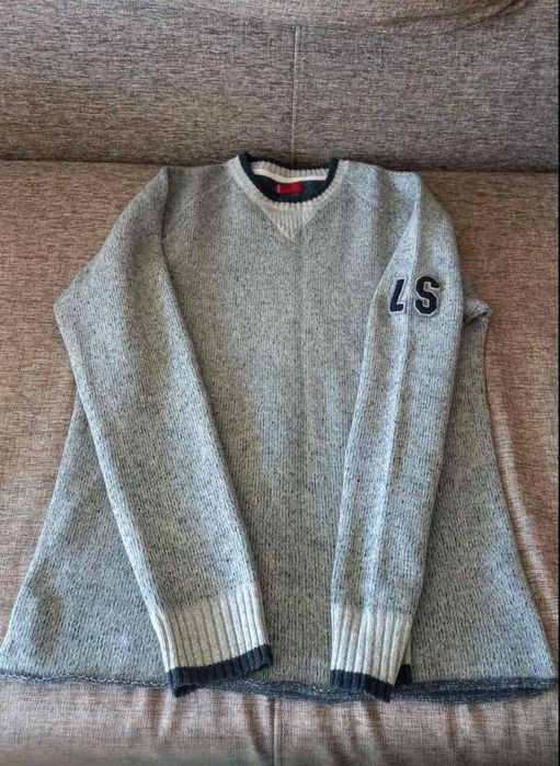 Фірмовий чоловічий светр Levis