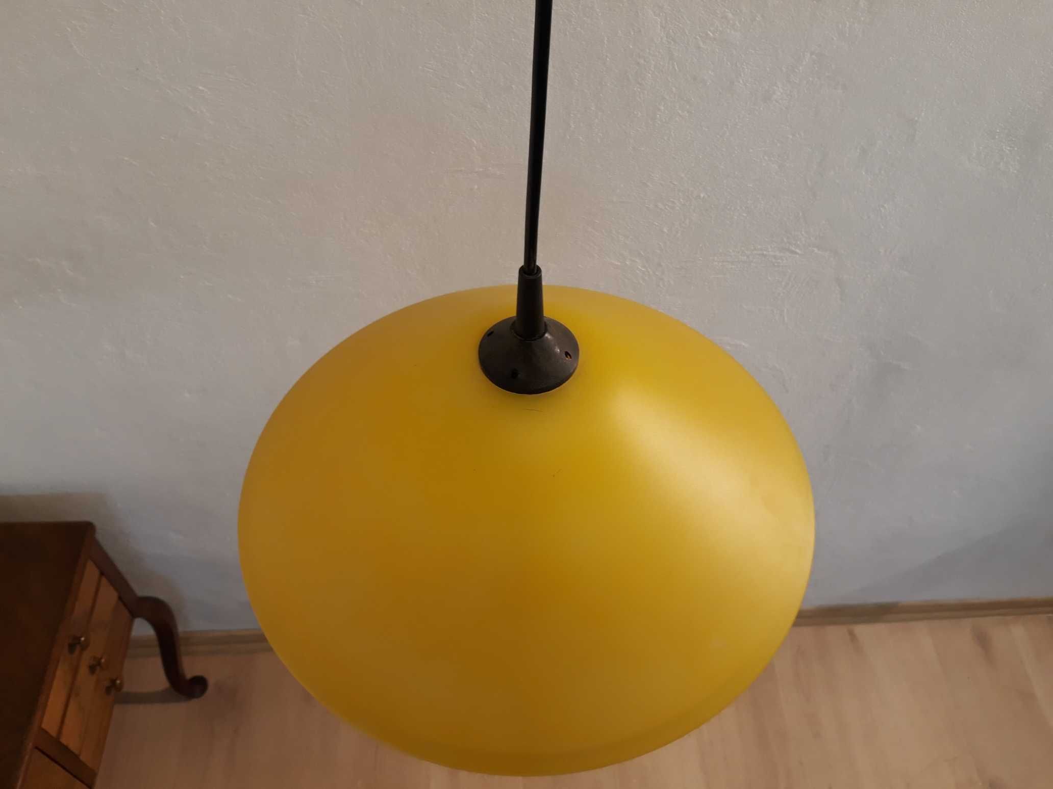 Lampa sufitowa żółty szklany klosz