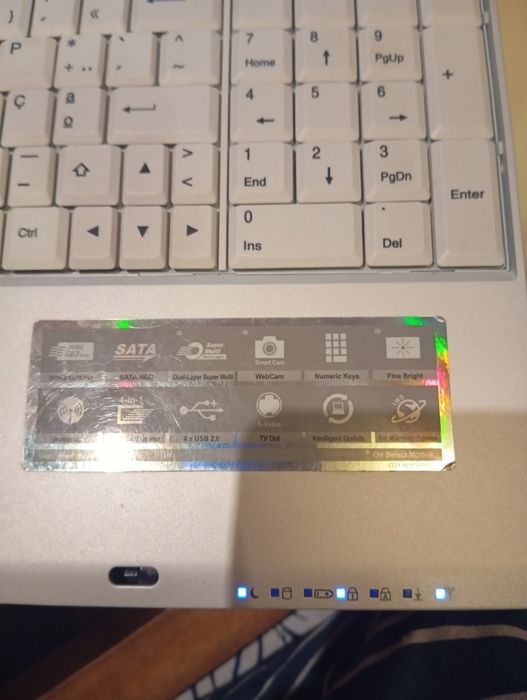 Portátil em bom funcionamento LG