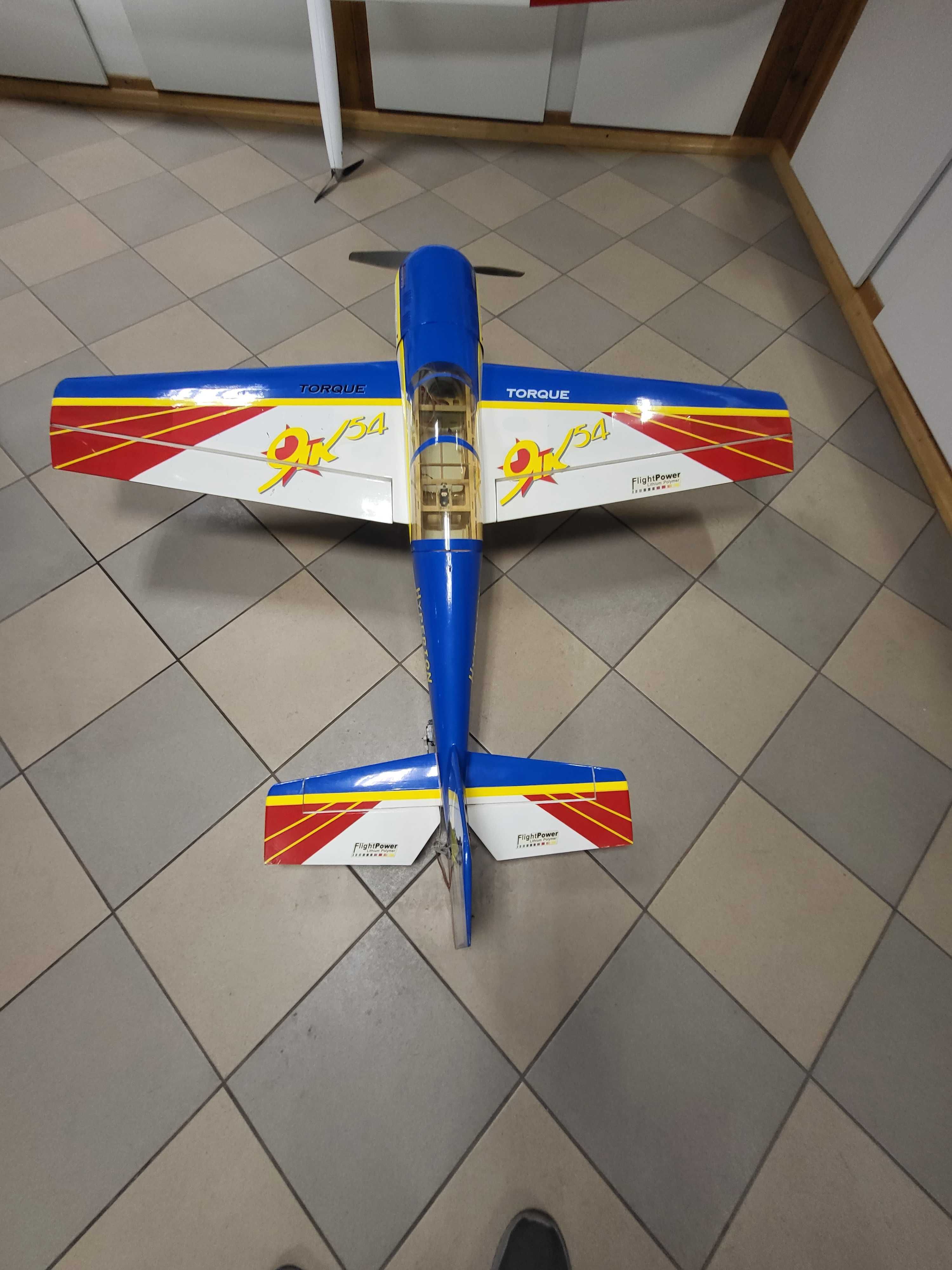 Model samolotu YAK 54 m