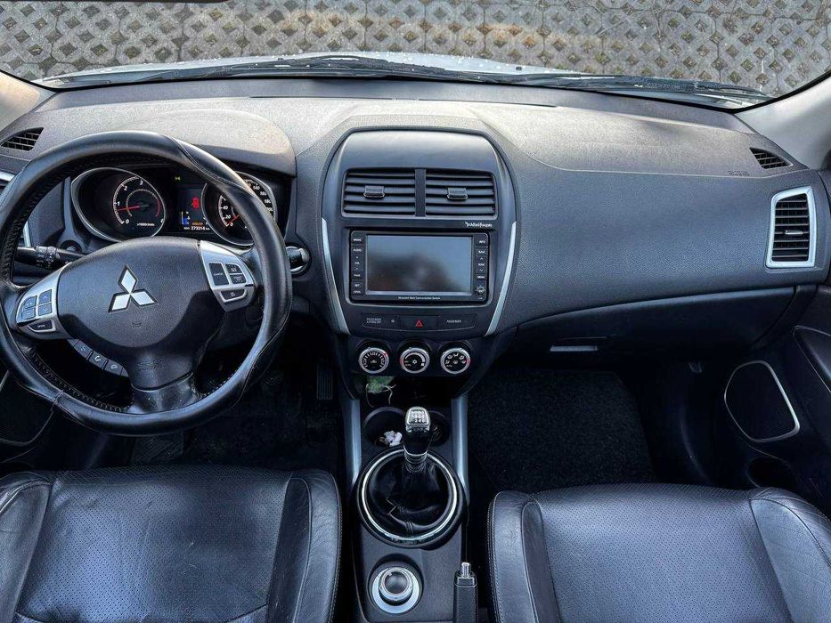 Dzień dobry. Sprzedaję samochód.