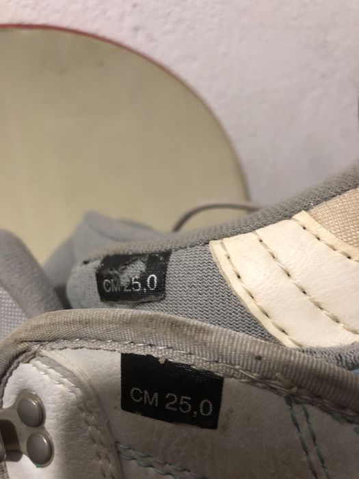 Sprzedam deskę i buty do snowboardu