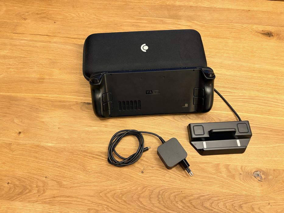 Steam deck 64 GB + karta 512 GB